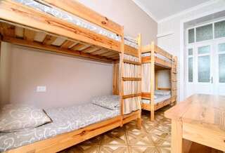 Хостелы Cossacks Hostel Львов Кровать в общем номере с 4 кроватями-6